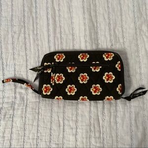 ❌SOLD❌ Vintage discontinued Vera Bradley wallet